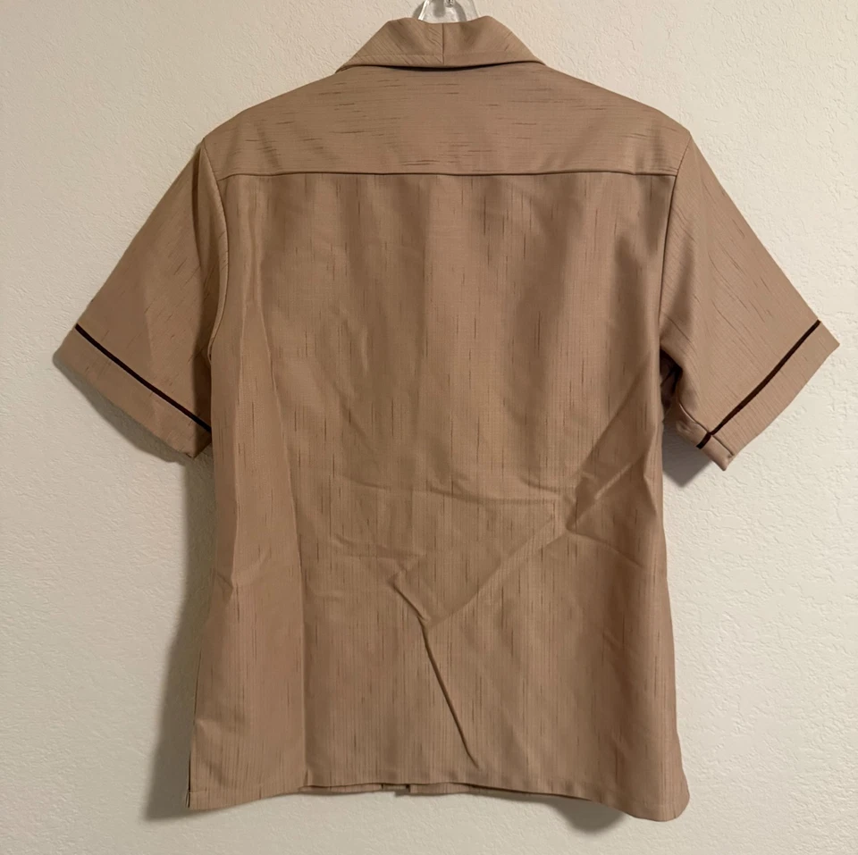 Men's Vintage Iolani Hawaii Executive Hawaiian Shirt  Beige/Tan Size Medium - Image 3 of 3