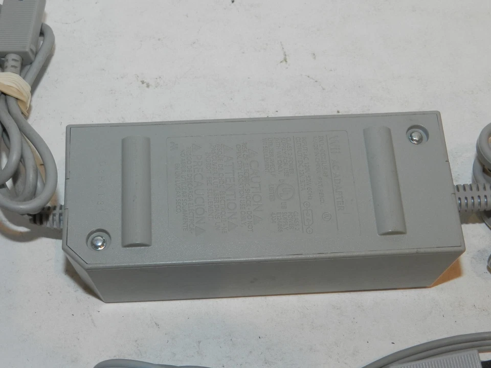 OEM Genuine Original Nintendo Wii System Console Power Cord & AV Cables TESTED - Image 2 of 2