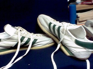 adidas white stripe shoes