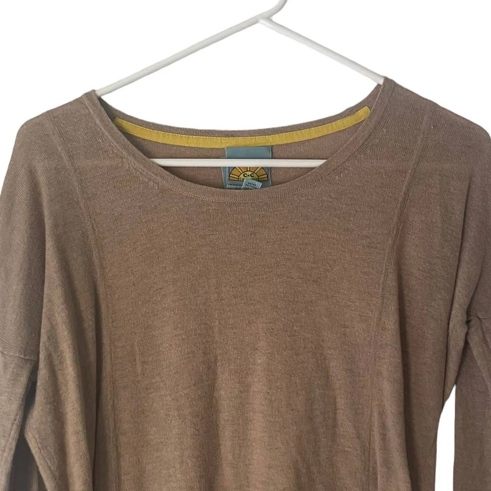 Suéter feminino C&C California tamanho pequeno mistura de lã e cashmere marrom - Imagem 3 de 4