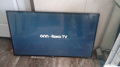 onn. 43in Roku LED TV 720p HD Black Wall Mountable HDMI USB Model 100012584