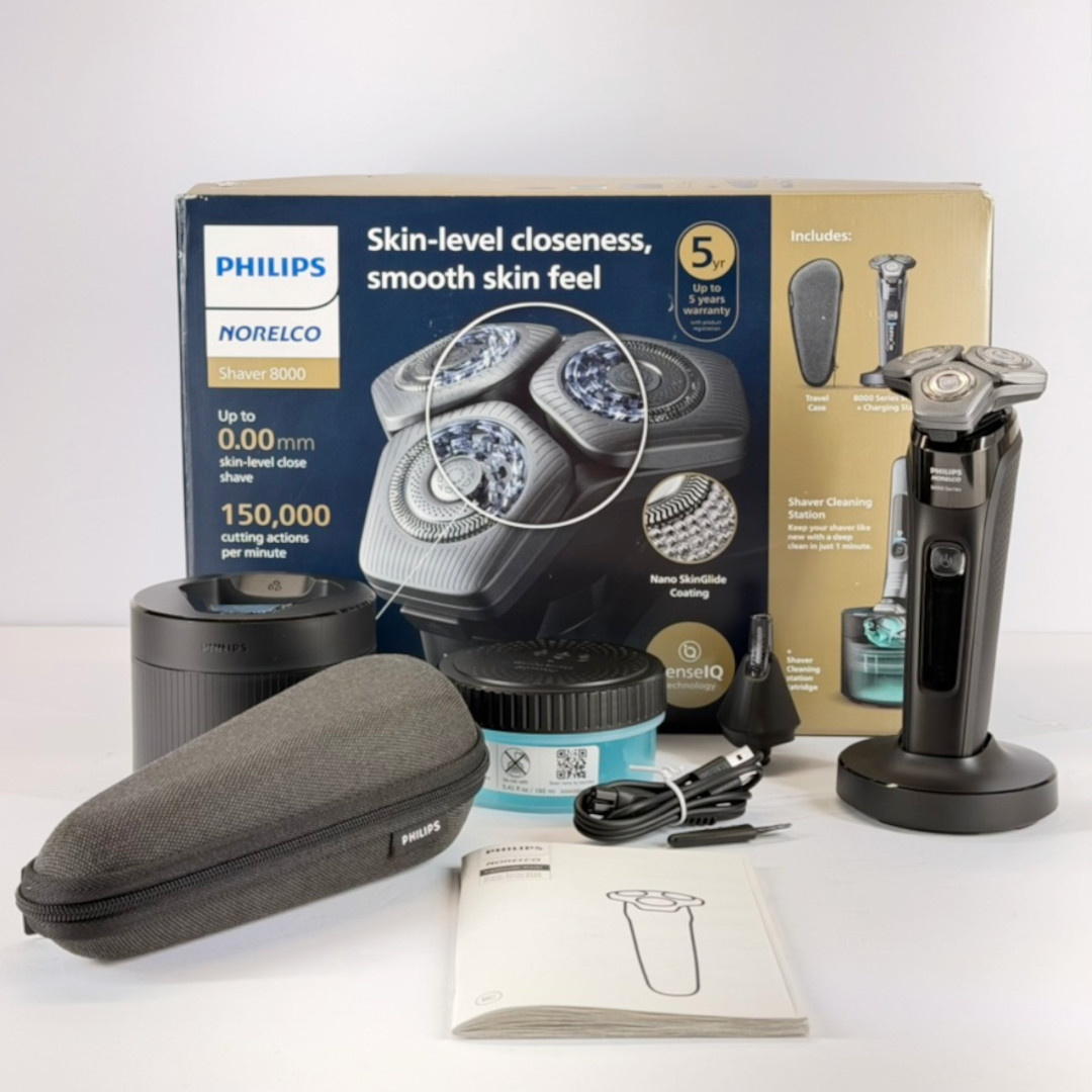 Philips Norelco Electric Shaver 8000 Black Wet & Dry SenseIQ Nose Trimmer Razor