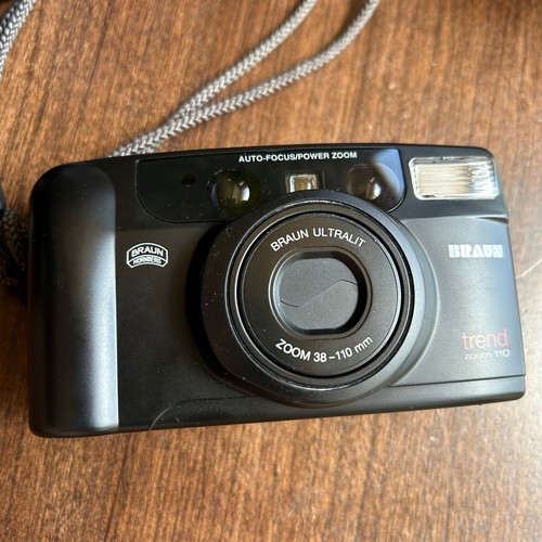 Braun trend zoom 110 film camera with case - Picture 2 of 7