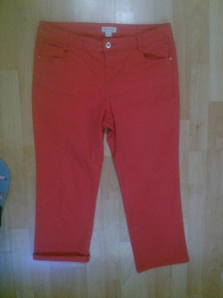 Women Monsoon Capris Pink 42