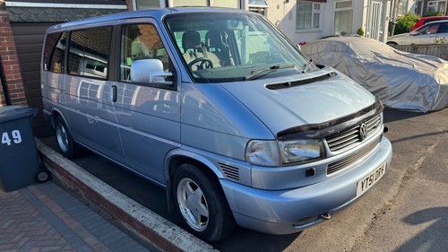 2002 VW T4 Caravelle 2.5TDI ACV 102, high spec. Potential camper