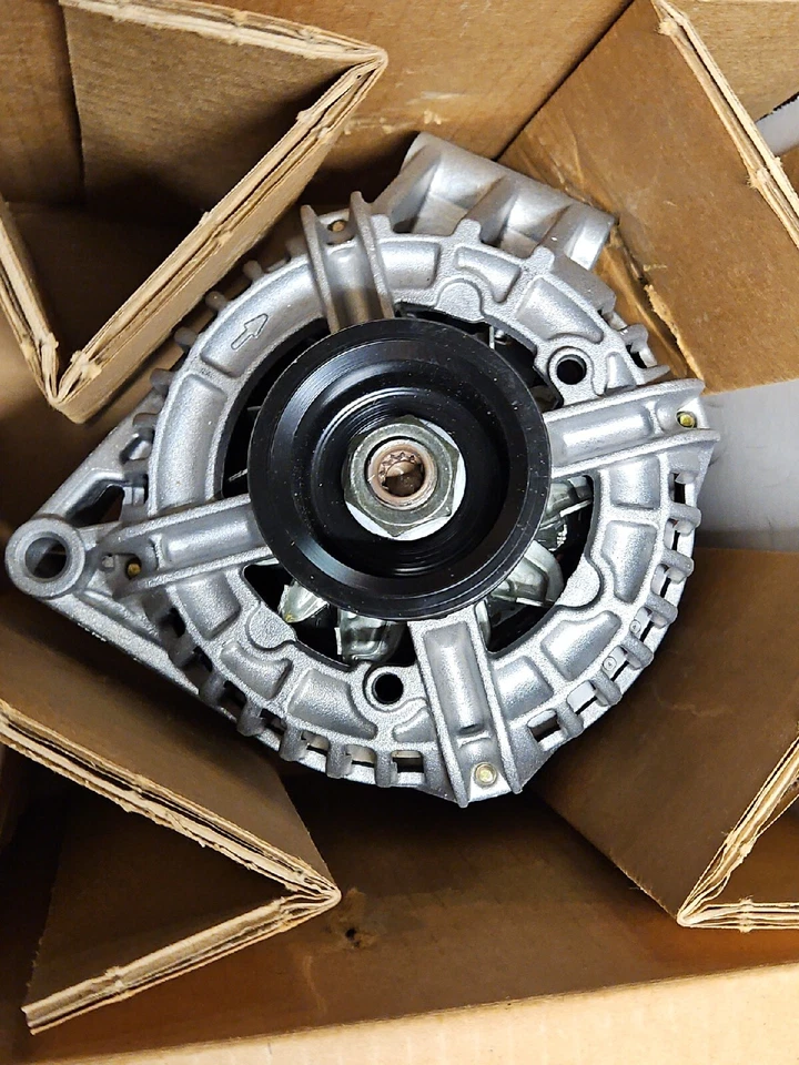 NEW ACDELCO 10288764 Alternator-GENERATOR 12V/ 125amp 99-05 GM - Image 4 of 4