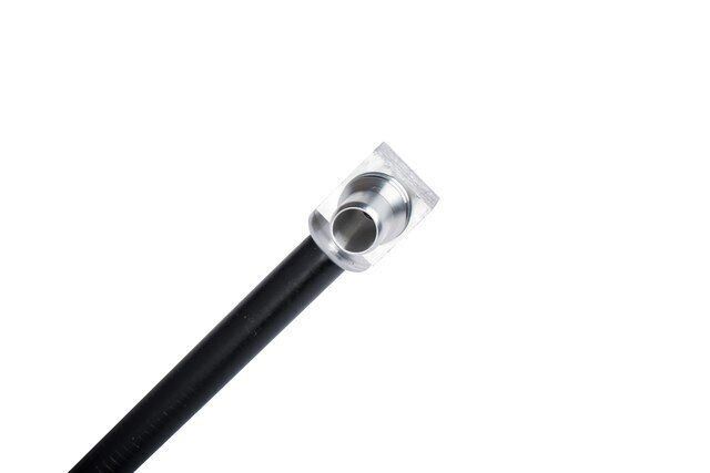 Línea de salida del enfriador de fluido auxiliar para Chevrolet GMC 2015-2016 (P/N 23280474)