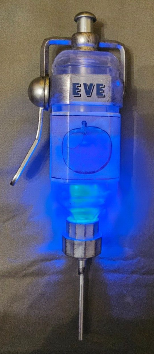 NECA BIOSHOCK 2 Eve Hypo Light-up Replica | eBay UK