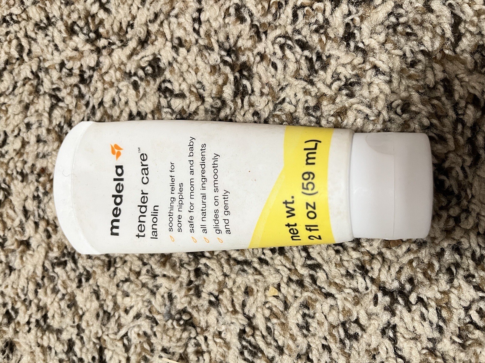 Medela Pump In Style with MaxFlow Double Electric Breast Pump & Frida Mom Kit