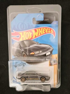 Mattel Hot Wheels Super Treasure Hunt Nissan Skyline GT-R BNR32