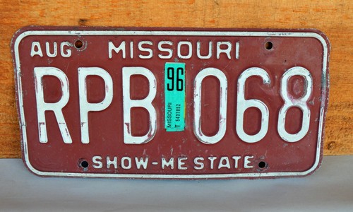2 True VTG Maroon Missouri Show-Me State License Plates RPB 068 Marked Aug - Picture 4 of 11