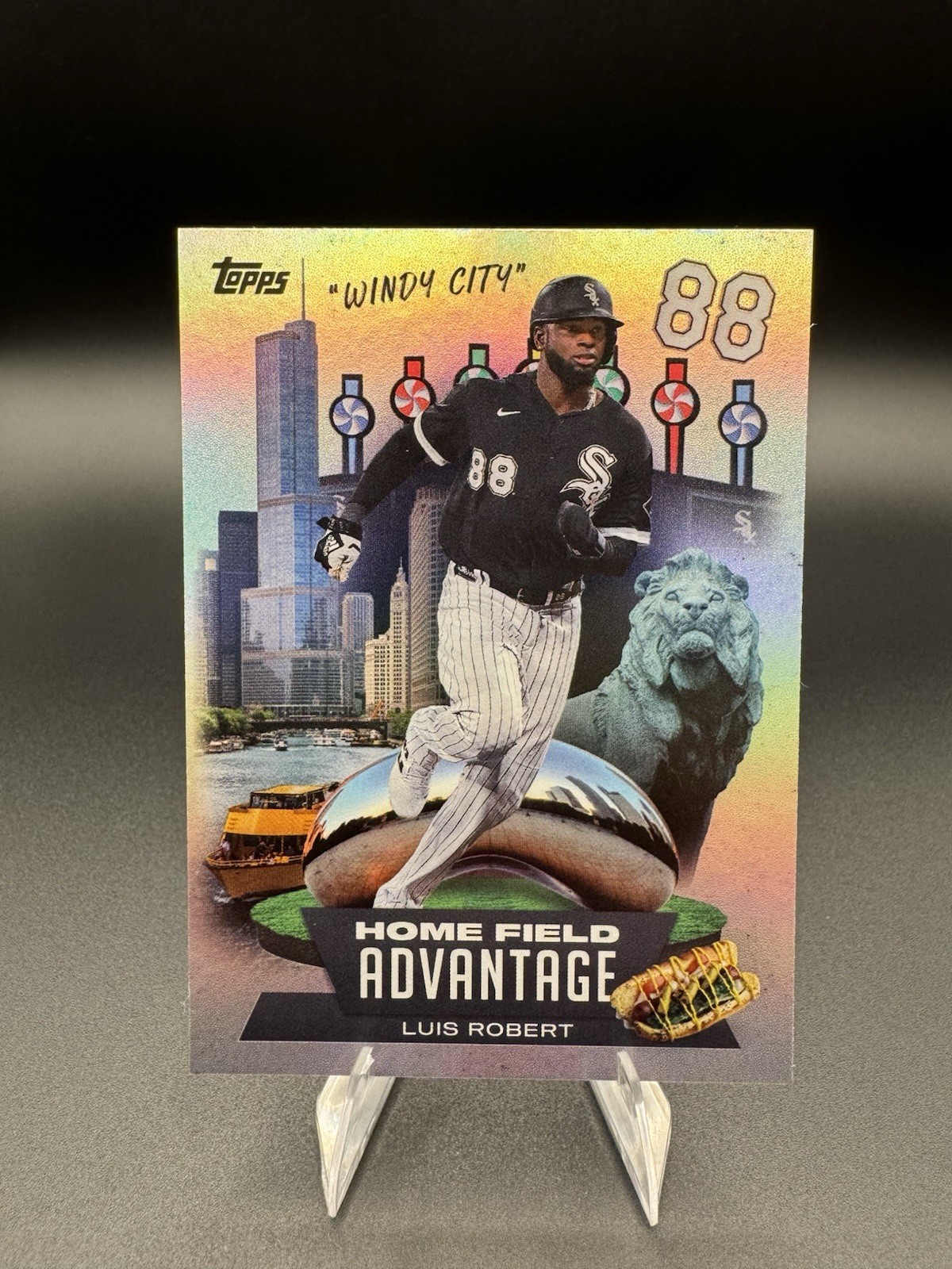 Topps 2022 Series 2 Home Field Advantage Luis Robert #HA-12 White Sox