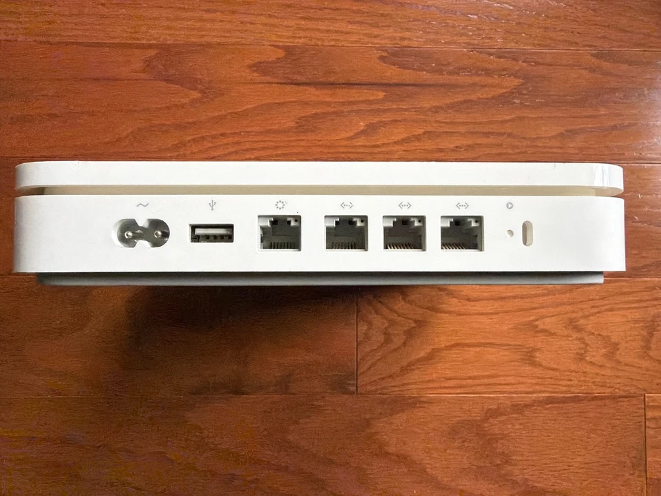  Apple A1302 AirPort Time Capsule NAS 2TB Upgradeable! - Image 3 of 3