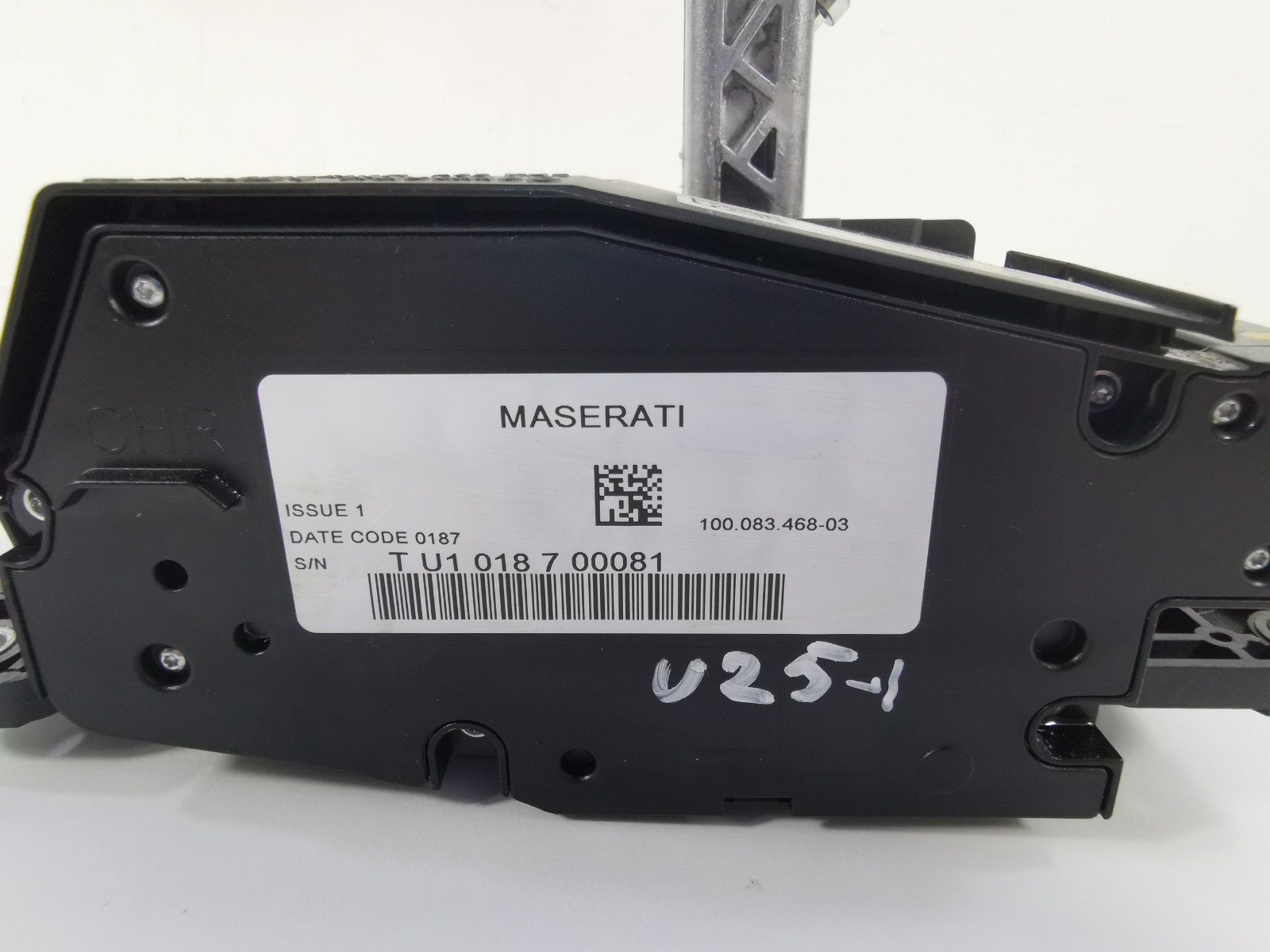 Maserati Levante 2017 AWD AUTO 3.0 L Floor Gear Shifter Selector Lever OEM