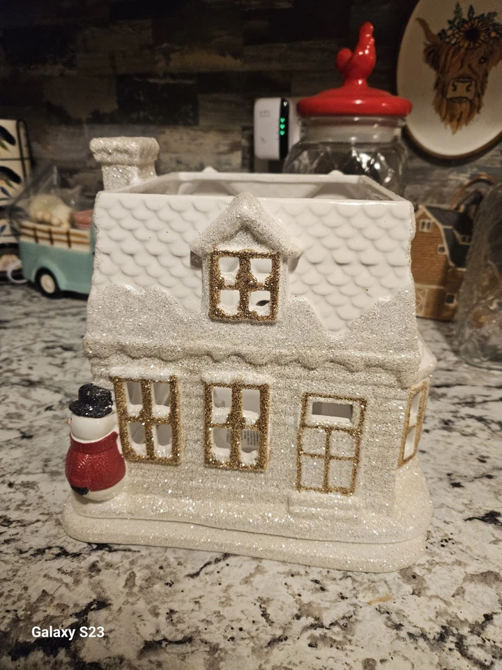 Bath & Body Works 2018 Village House Christmas Luminary Candle Holder Dachshund - Image 3 of 4