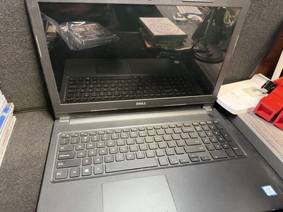 Dell Inspiron 15 3567 15in i5 8th Gen No hard Drive for Parts and