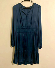 Simply Vera Vera Wang Blue A-Line V-Neck Long Sleeve Knee Dress Ruffle M
