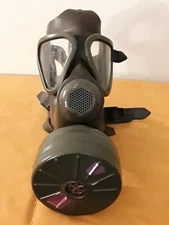 VINTAGE RUBBER GAS MASK W/ AUER CAN FILTER MILITARY DECOR FE 55 & Bag