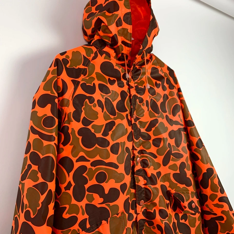 Vintage US Camper Orange Green Camo Camoflauge PVC Quilted Rain Jacket Small - Image 2 of 4