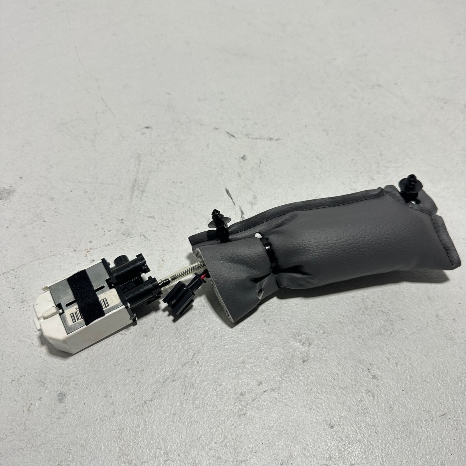 OEM BMW 750i 750Li 2013-2019 Front Left Driver Seat Adjuster Lumbar Support Pump