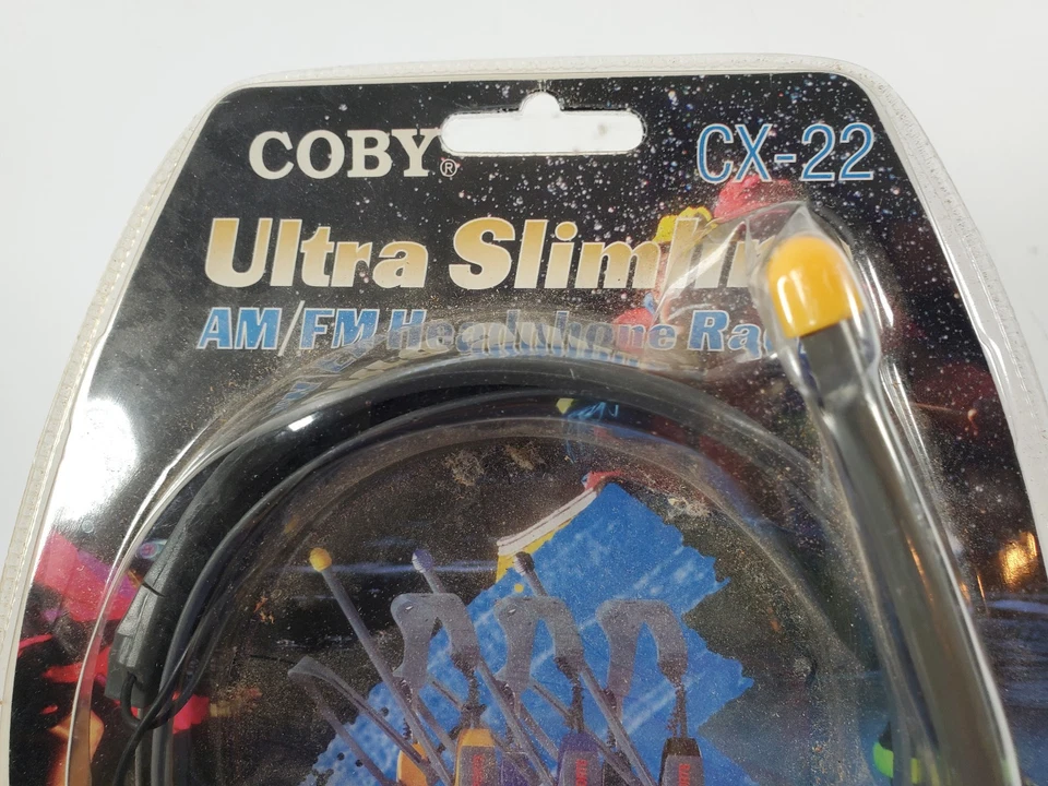 Coby Sports CX-22 Ultra Slimline Retro AM/FM Headphone Radio Yellow - Image 3 of 4