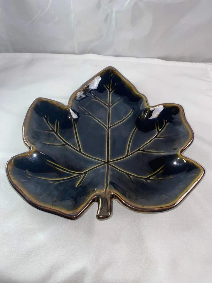 Juego de 4 Platos Mikasa Hoja 9" Gres Marrón/Bronce Retirados 9x9 7/8" Foto 2 de 4