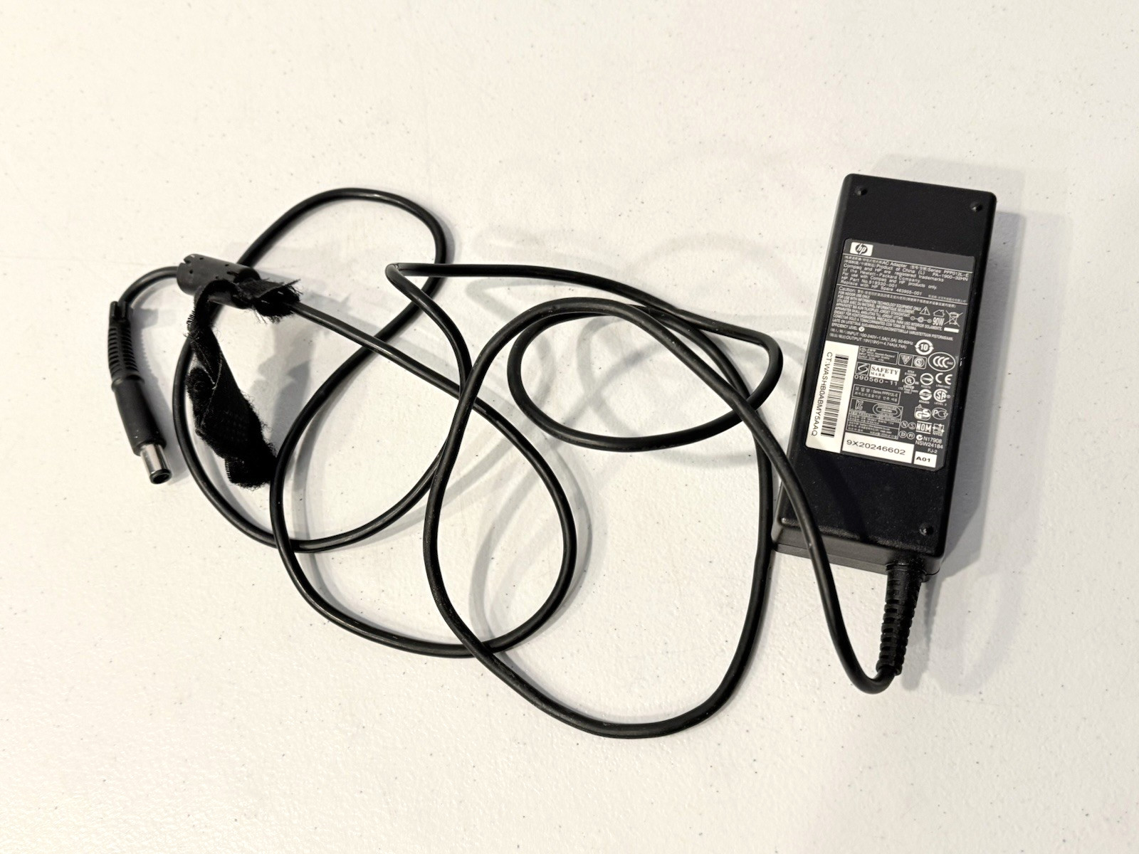 19v 4.74a Part No. 519330-001 Laptop Charger 463955-001