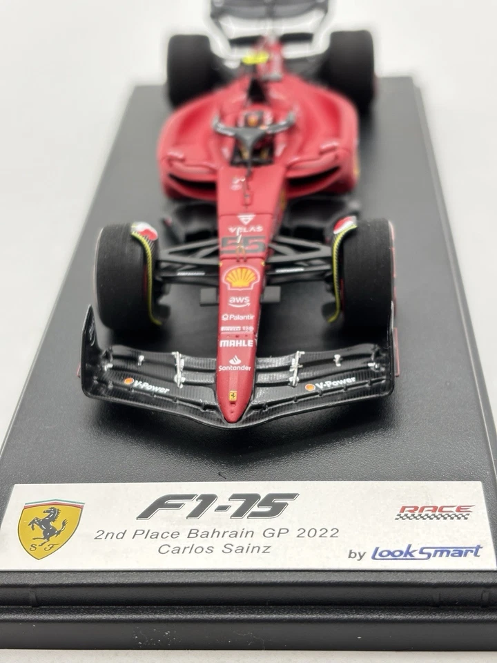 LookSmart Scuderia Ferrari F1-75 #55 2nd Place Bahrain GP 2022 Carlos Sainz 1:43 - Image 3 of 4