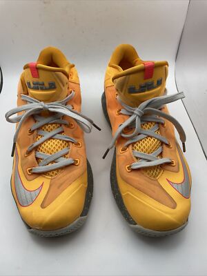 NIKE AIR MAX LEBRON XI 11 LOW ATOMIC ORANGE BASE GREY  display picture 3