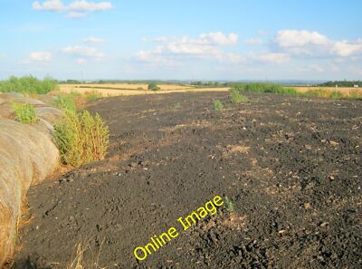 Foto 12x8 Hilltop Misthaufen südlich von Park Leys Knapthorpe Blick nach Osten über c2012