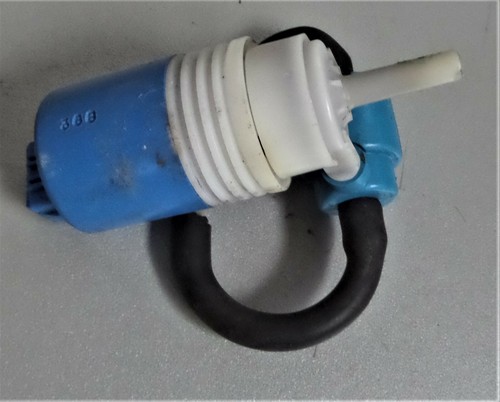 VW Golf II 2 Wischwasserpumpe Scheibenwasserpumpe Wasserpumpe Pumpe Wischwasser