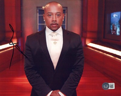Daymond John Signed Autographed 8x10 Photo Shark Tank Fubu Beckett COA 