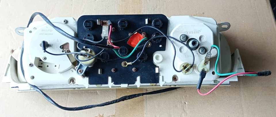 Panel de instrumentos Peugeot 504 Estate berlina 1973 Foto 4 de 4