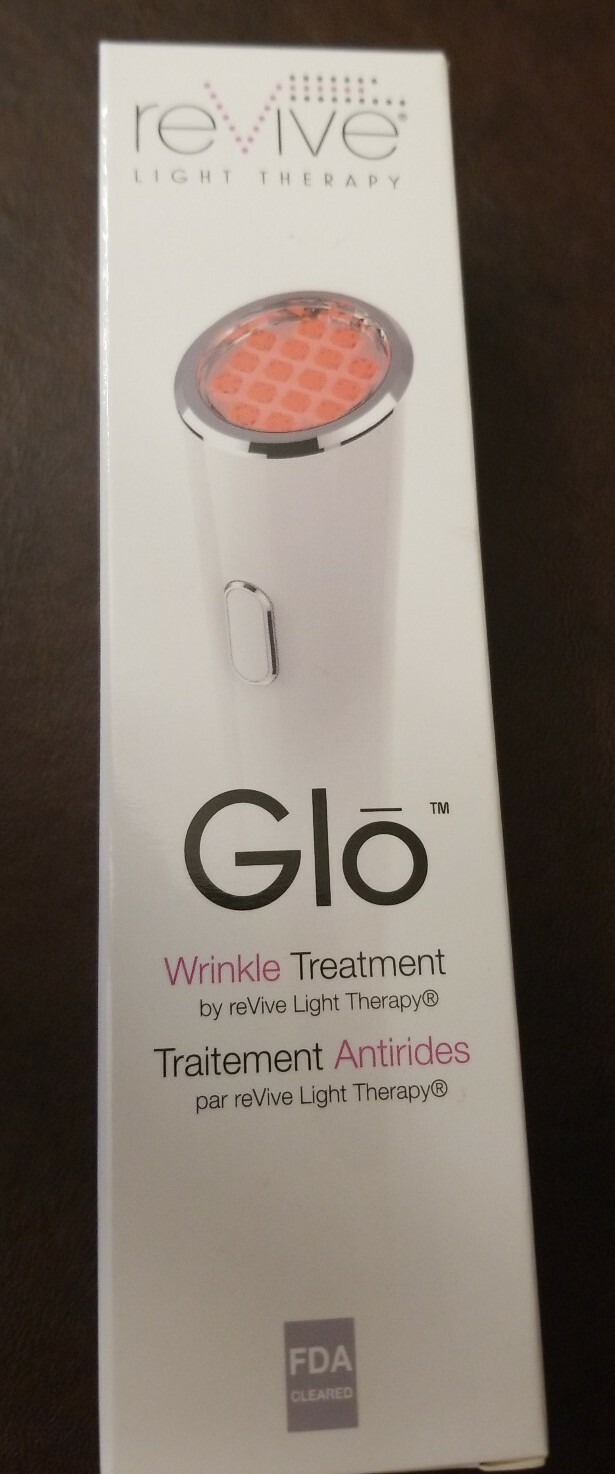 Glō by reVive Light Therapy®Portable AntiAging Light Therapy Device