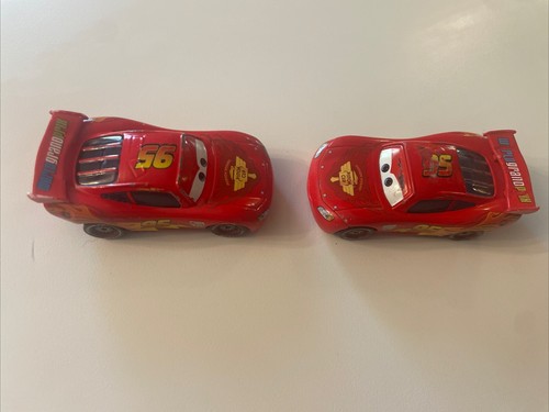 DISNEY PIXAR CARS LIGHTNING MCQUEEN PISTON CUP DIECAST METAL CAR Lot Of 2 - Picture 3 of 4