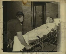 1983 Press Photo City Councilman Bernardo Eureste on Stretcher - saa11317