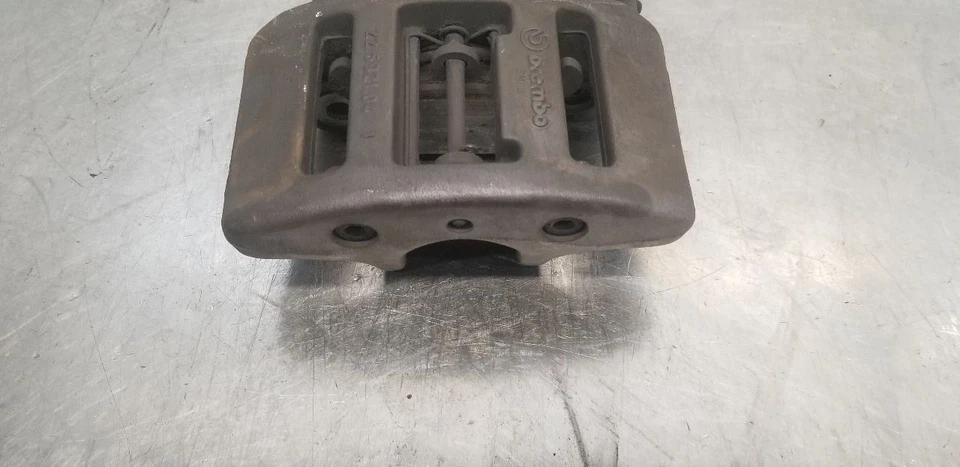 04 PINZA FRENO ESTACIONAMIENTO PASAJERO TRASERO DERECHO DODGE VIPER GEN 3 Foto 2 de 4