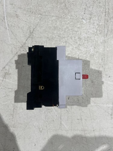 SIEMENS 3VE1010-2H CONTACTORS NEW - Picture 2 of 3