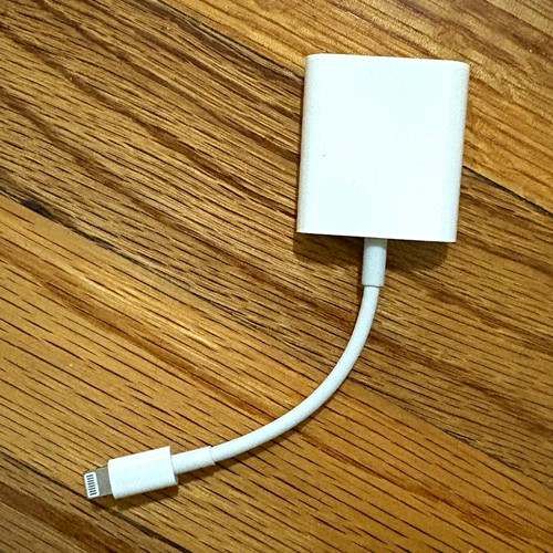 Apple Lightning SD/MicroSD Card Reader Adapter for iPhone iPad A1619