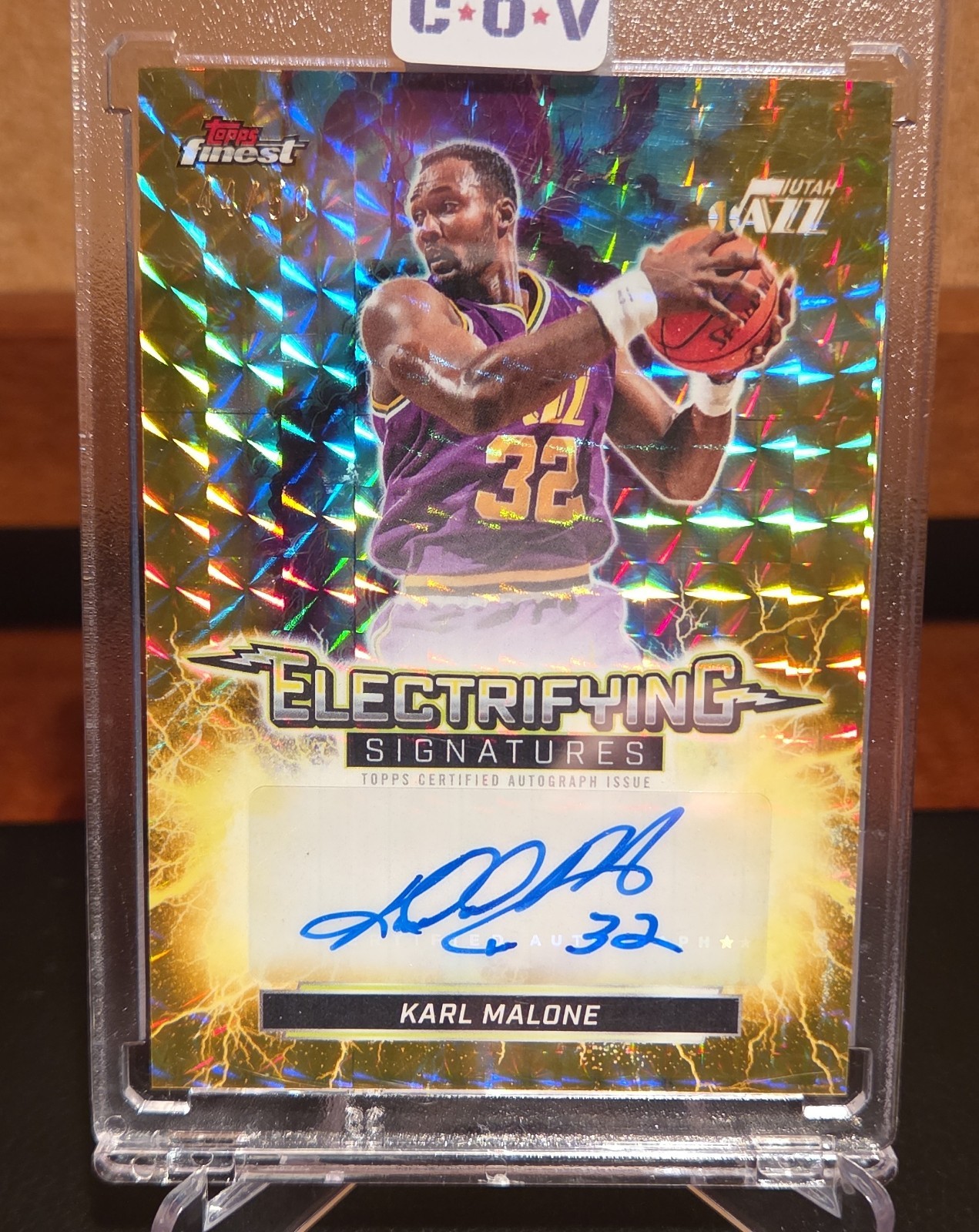 2025-26 Topps Finest Karl Malone Gold Geometric Electrifying Signatures Auto /50