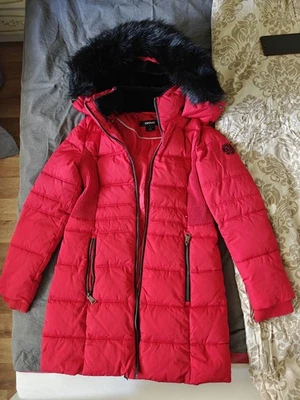 DKNY by Donna Karan New York Damen Jacke M Rot Mit Kapuze - Bild 1 von 4