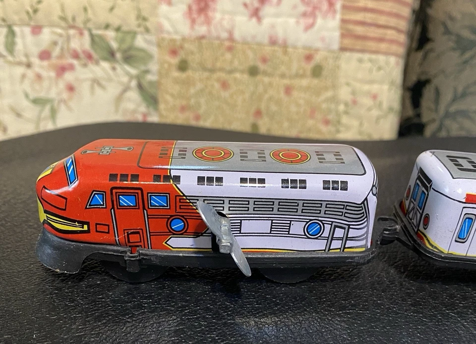  Tren expreso de hojalata litografiado de cuerda Schylling nuevo en caja Foto 4 de 4