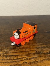 NIA  THOMAS FRIENDS TRAIN DIECAST PUSH ALONG 2013 ADVENTURES , ORANGE , AFRICA