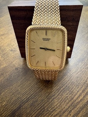 Seiko Quartz Square Gold Dial Stick Index Vintage Two-Tone Stainless Bracelet