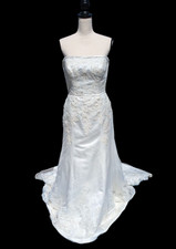 Mon Cheri Bridal Gown Beaded Sleeveless Strapless Train size 12