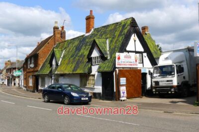 PHOTO  TWO WRESTLERS GARAGE TICKFORD STREET THE TWO WRESTLERS GARAGE WAS ONCE A