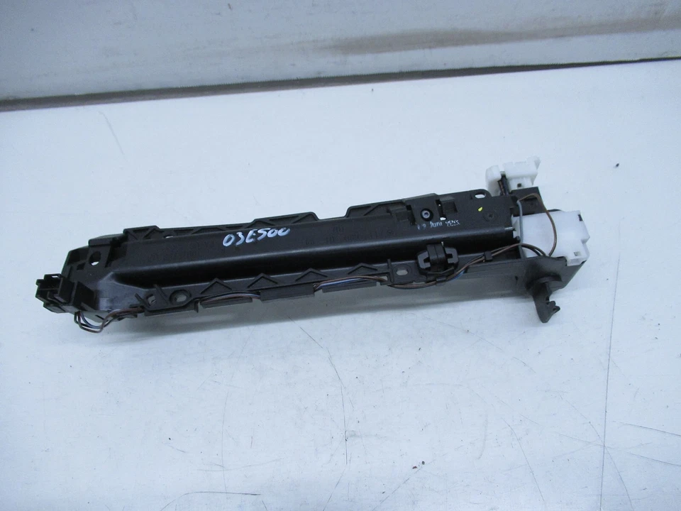 03-06 MERCEDES-BENZ W211 E500 手套盒锁闩组件 原始设备制造商 — 第 3/4 张图片