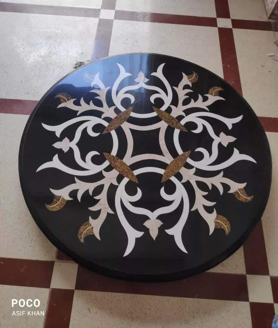 Circular 2024 entryway table