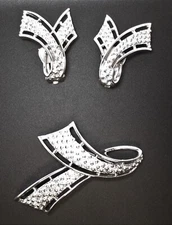 Vtg EMMONS Silver Tone Ribbon Brooch Earrings Set Looped Curved Textured Retro