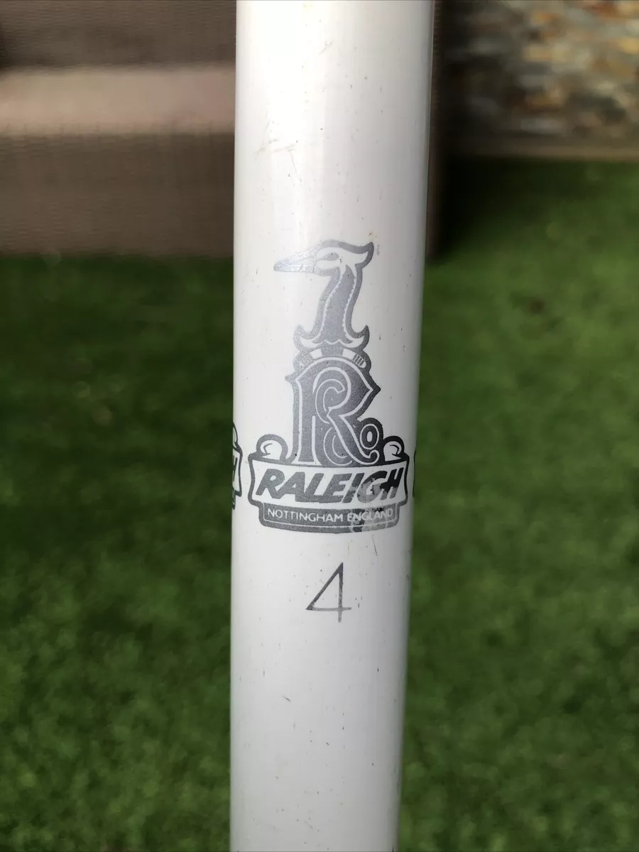 Vintage raleigh bicycle best sale pump